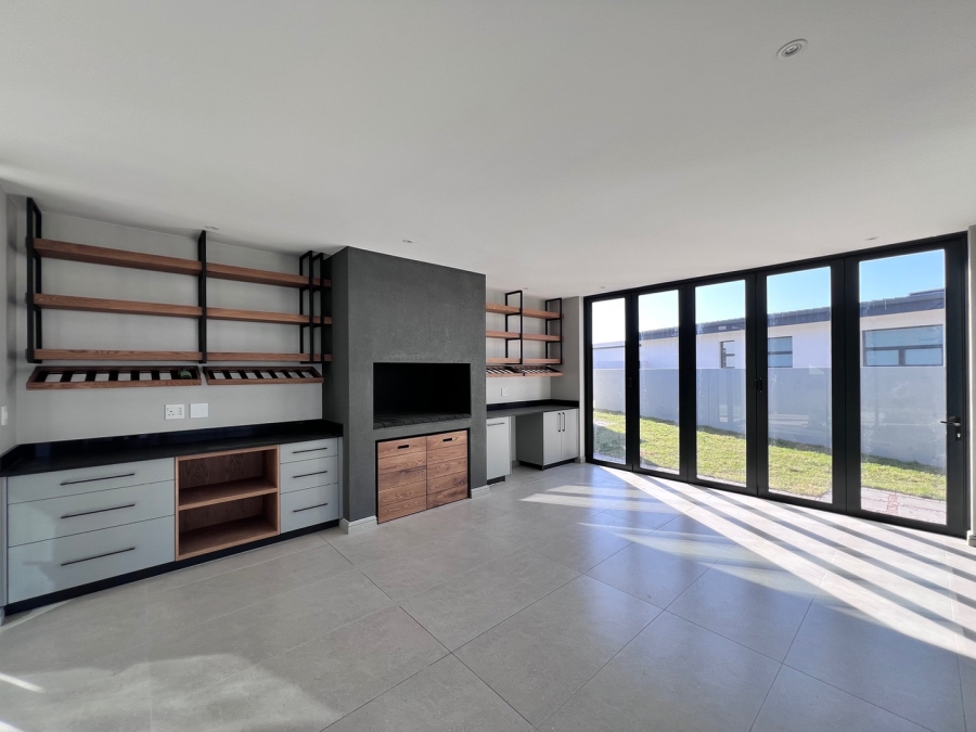 4 Bedroom Property for Sale in Oubaai Western Cape